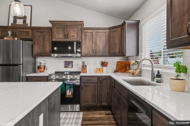 8101 S 199 Street, Gretna, NE 68028