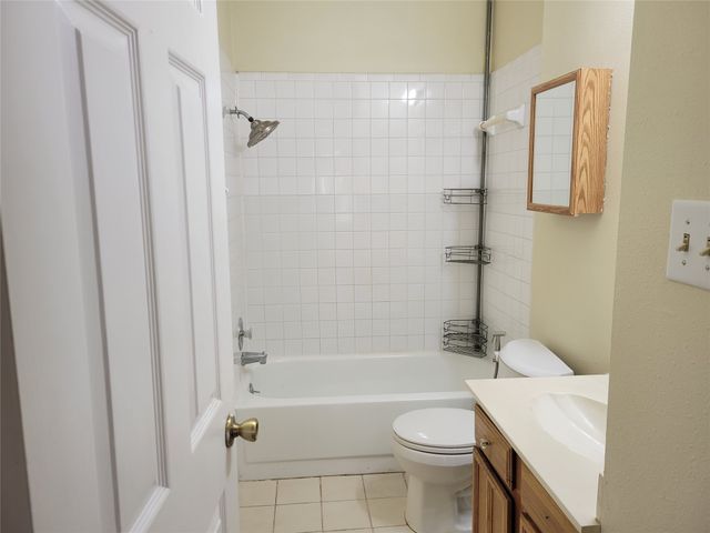 2614 Collins Boulevard, Garland, TX 75044