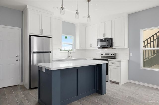 2602 Clearview Street, Weslaco, TX 78596