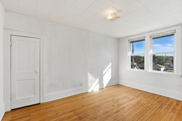 1186 Duluth Street, Saint Paul, MN 55106