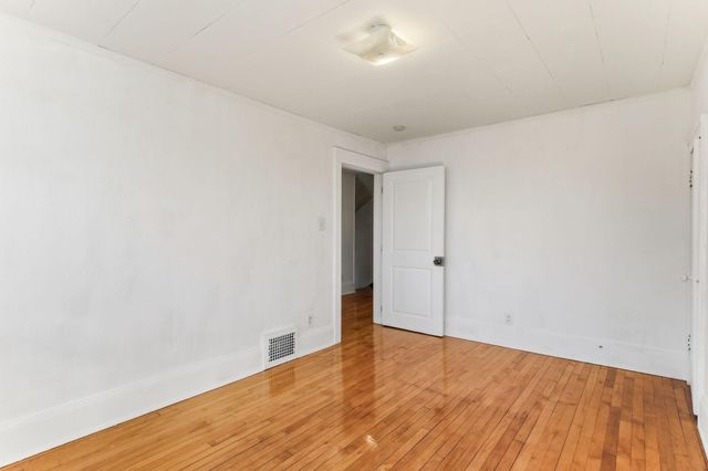 1186 Duluth Street, Saint Paul, MN 55106