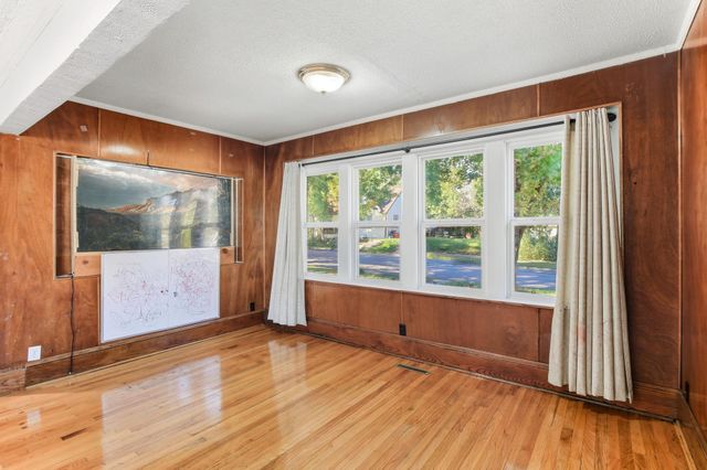 1186 Duluth Street, Saint Paul, MN 55106