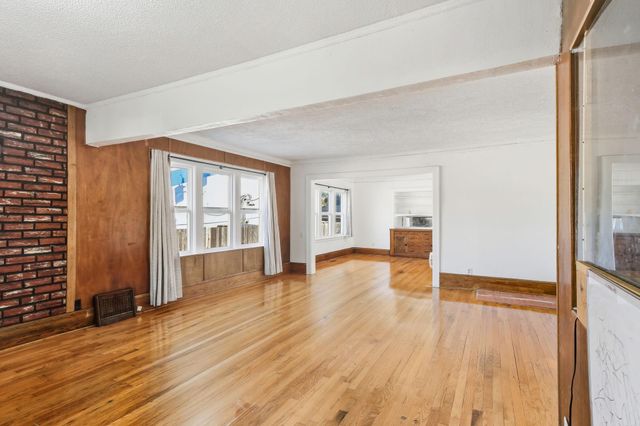 1186 Duluth Street, Saint Paul, MN 55106