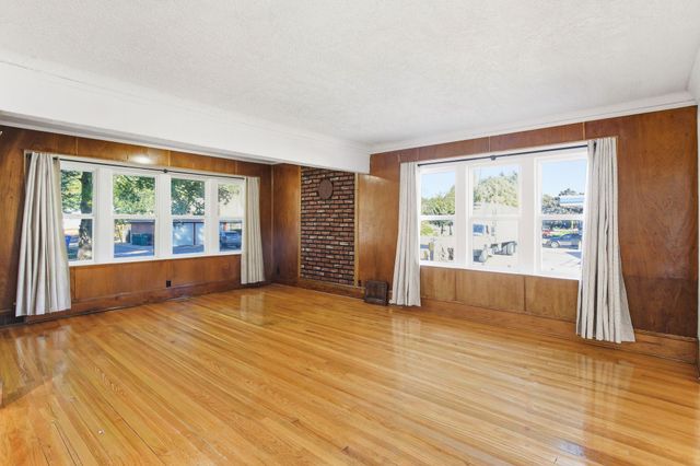 1186 Duluth Street, Saint Paul, MN 55106