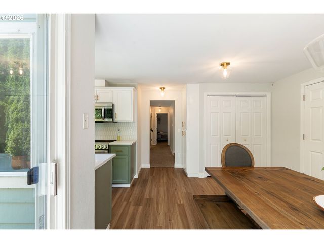 2570 Sw 203RD Ave, Beaverton, OR 97003