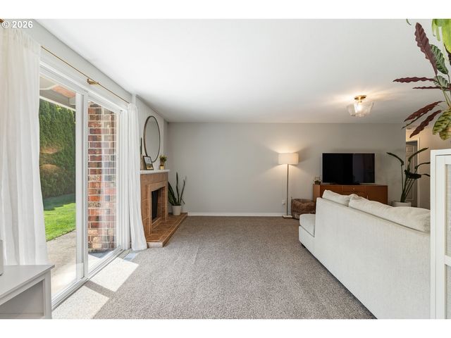 2570 Sw 203RD Ave, Beaverton, OR 97003