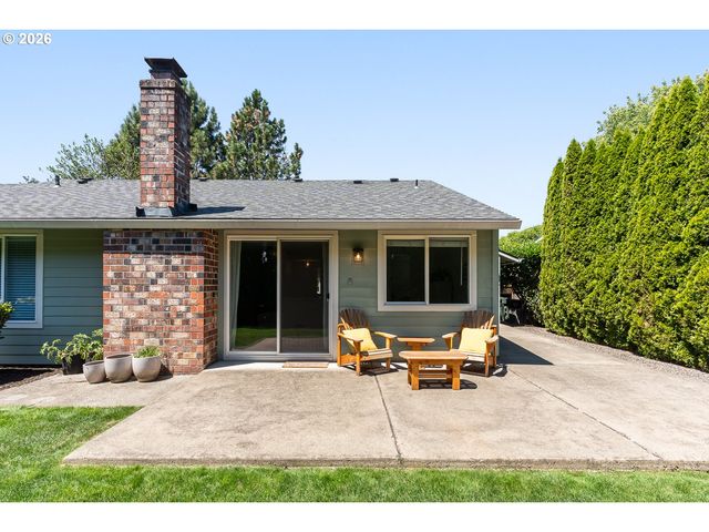2570 Sw 203RD Ave, Beaverton, OR 97003