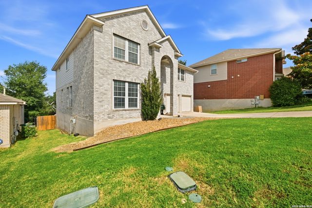 11015 Wilson Oaks, San Antonio, TX 78249