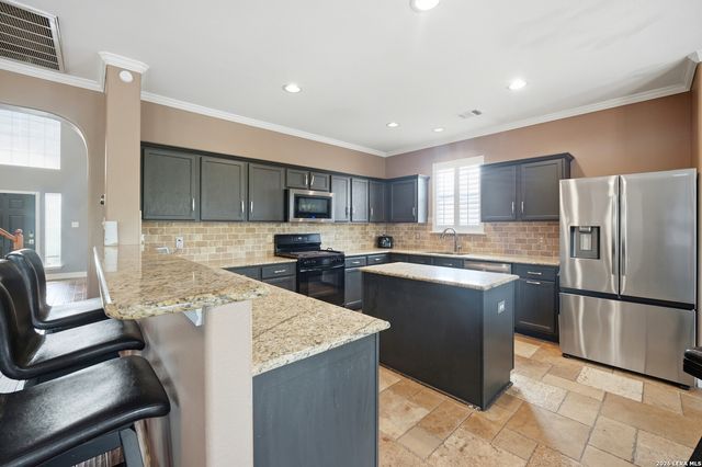 11015 Wilson Oaks, San Antonio, TX 78249