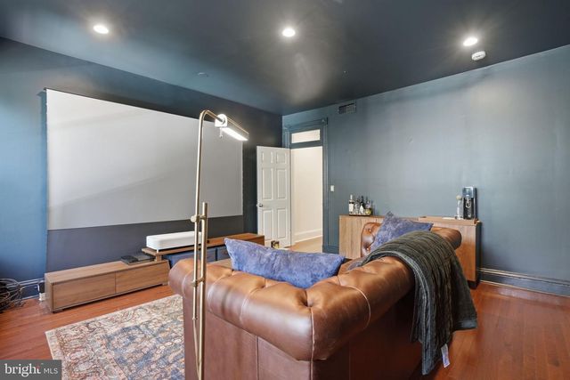 1326 CORCORAN ST NW, Washington, DC 20009