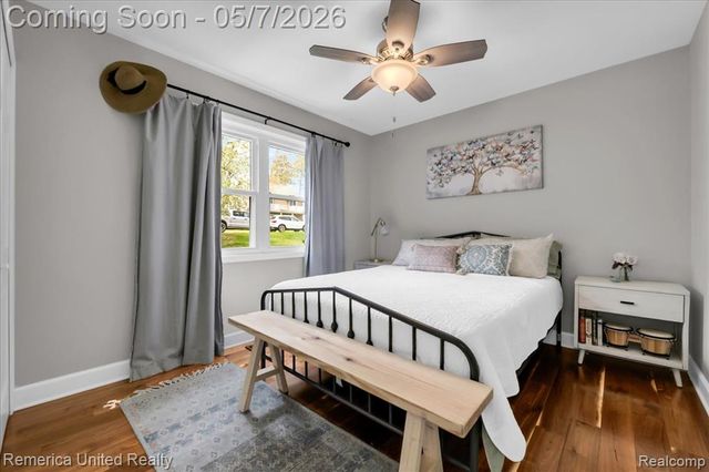 999 Lakeside Drive, Brighton, MI 48116