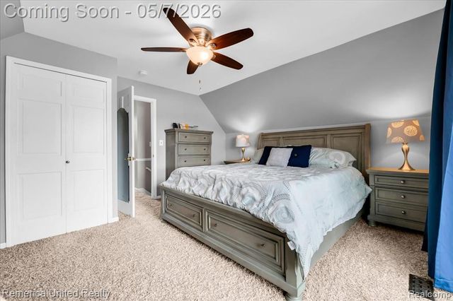 999 Lakeside Drive, Brighton, MI 48116