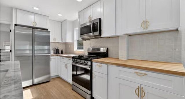 2427 32ND AVENUE N, St Petersburg, FL 33713
