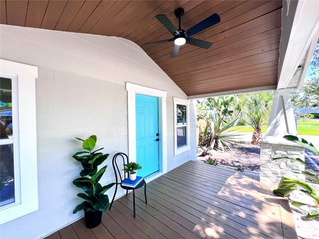 2427 32ND AVENUE N, St Petersburg, FL 33713
