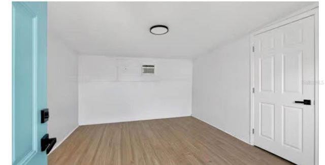 2427 32ND AVENUE N, St Petersburg, FL 33713