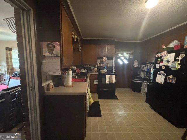314 Durrence St, Glennville, GA 30427