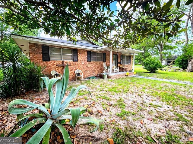 314 Durrence St, Glennville, GA 30427