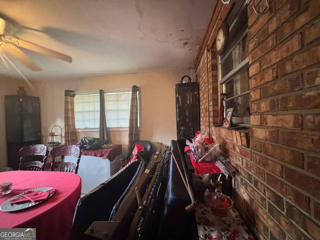314 Durrence St, Glennville, GA 30427