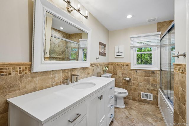 10 Berkshire Drive, New City, NY 10956