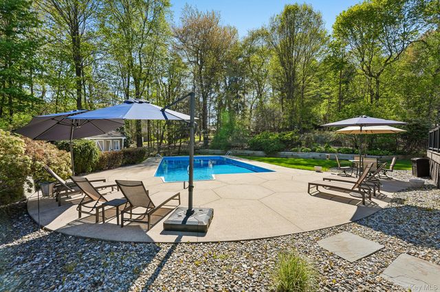 10 Berkshire Drive, New City, NY 10956