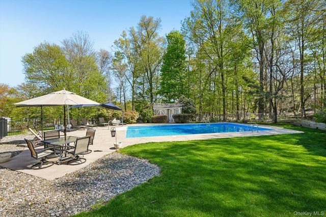 10 Berkshire Drive, New City, NY 10956