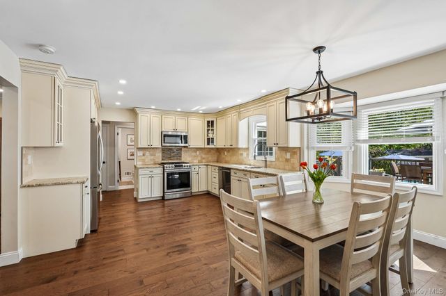 10 Berkshire Drive, New City, NY 10956