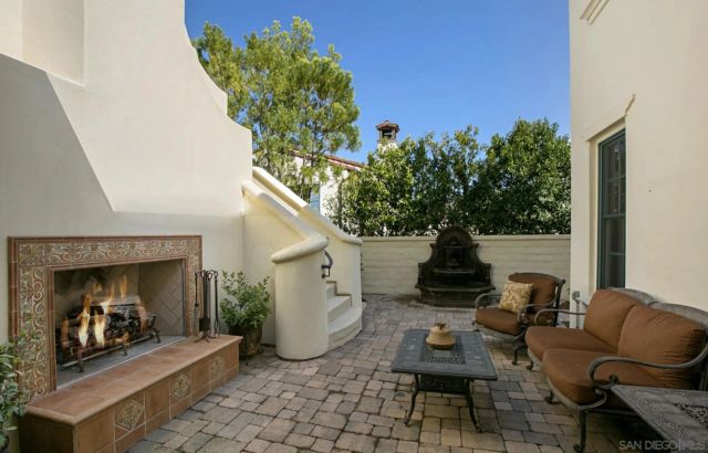 8181 Lamour Ln, San Diego, CA 92127