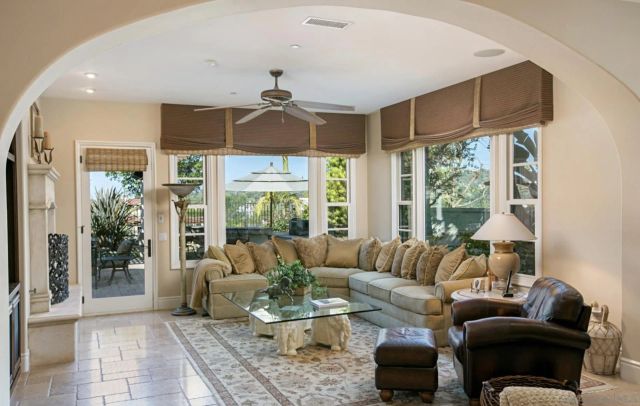 8181 Lamour Ln, San Diego, CA 92127