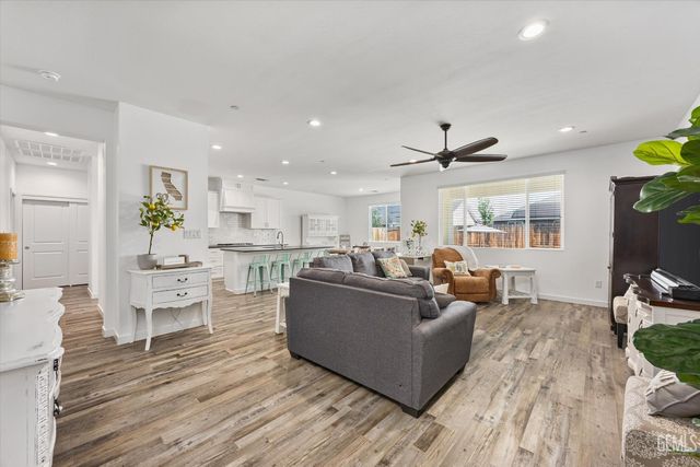 14924 Wayne Lee Court, Bakersfield, CA 93314