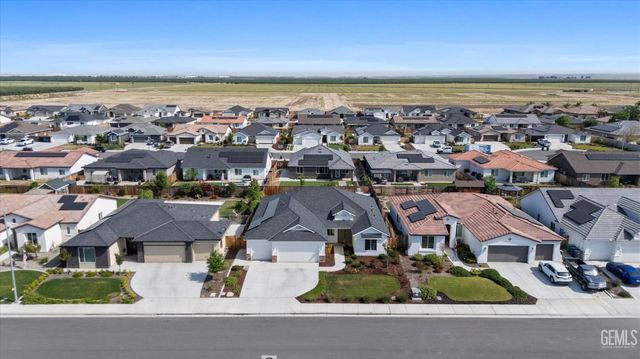 14924 Wayne Lee Court, Bakersfield, CA 93314