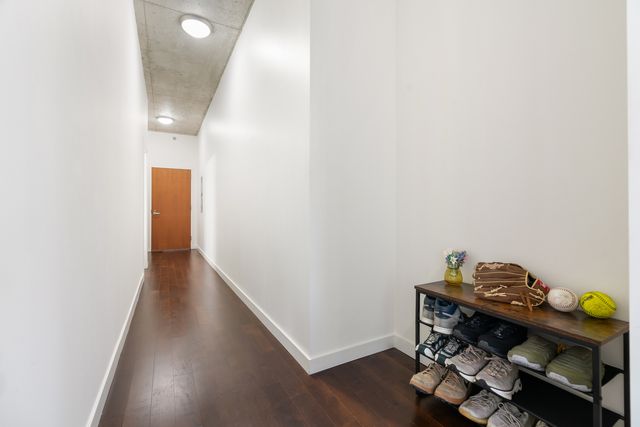 235 W Van Buren Street 2915, Chicago, IL 60607
