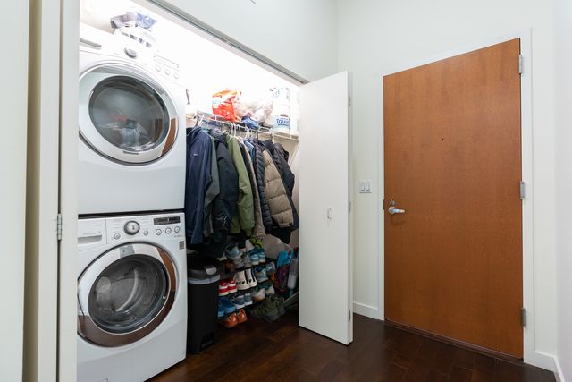 235 W Van Buren Street 2915, Chicago, IL 60607