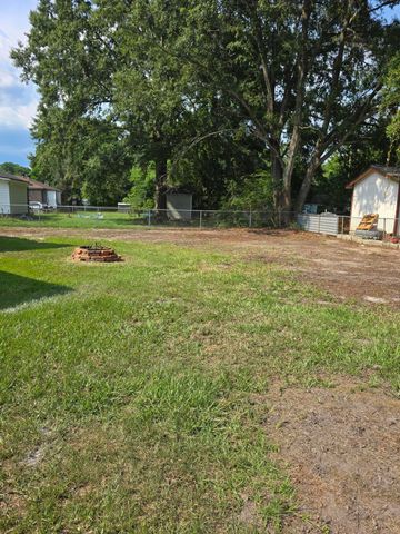 300 Mary Scott Drive, Goose Creek, SC 29445
