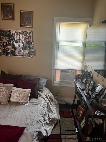 2218 Rugby Road, Dayton, OH 45406