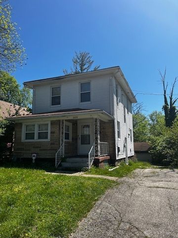 2218 Rugby Road, Dayton, OH 45406