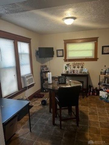 2218 Rugby Road, Dayton, OH 45406