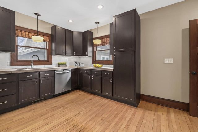 2735 S Greeley STREET, Milwaukee, WI 53207