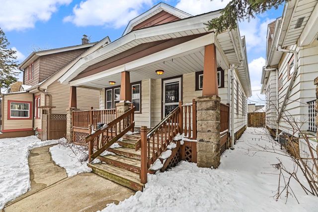 2735 S Greeley STREET, Milwaukee, WI 53207