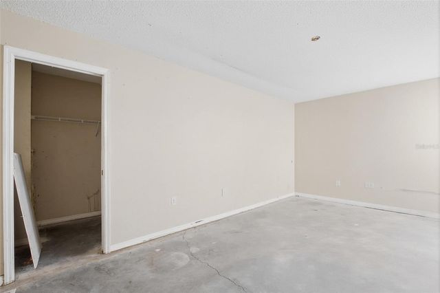 4205 TALL OAK LANE, New Port Richey, FL 34653