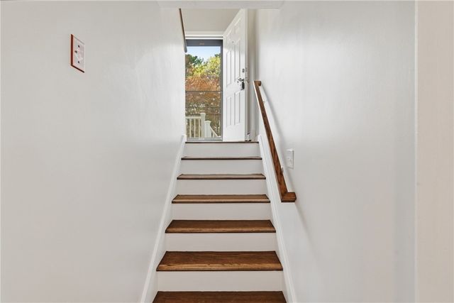 52 Mockingbird Drive, Exeter, RI 02822