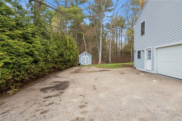 52 Mockingbird Drive, Exeter, RI 02822
