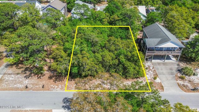 48 NE 1st Street, Oak Island, NC 28465