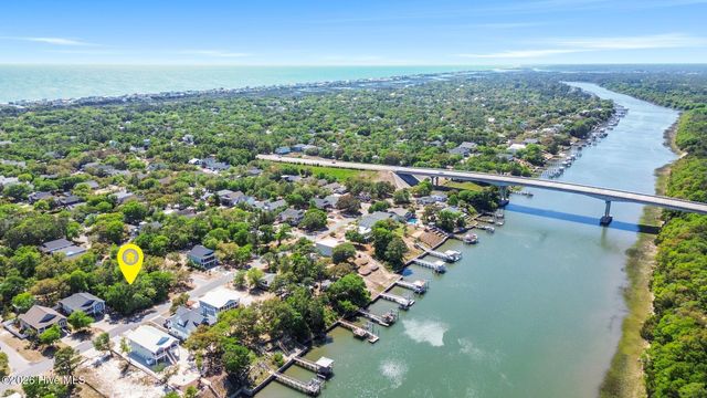 48 NE 1st Street, Oak Island, NC 28465