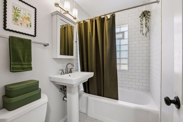 3220 Kentucky Avenue S, Saint Louis Park, MN 55426