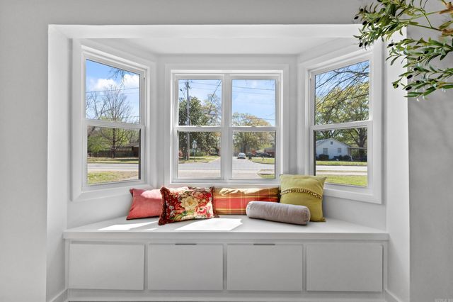 1323 Donaghey Avenue, Conway, AR 72034