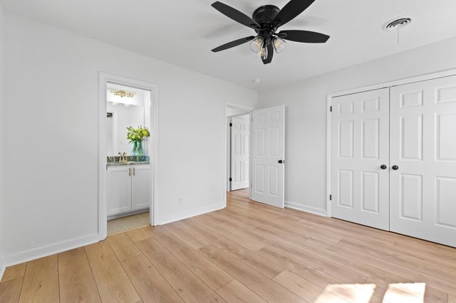 1323 Donaghey Avenue, Conway, AR 72034