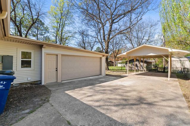 1323 Donaghey Avenue, Conway, AR 72034