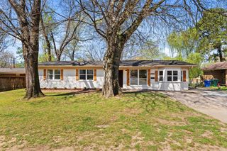 1323 Donaghey Avenue, Conway, AR 72034