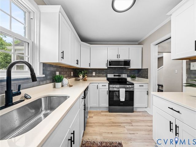 1901 W Club Ln, Henrico, VA 23226