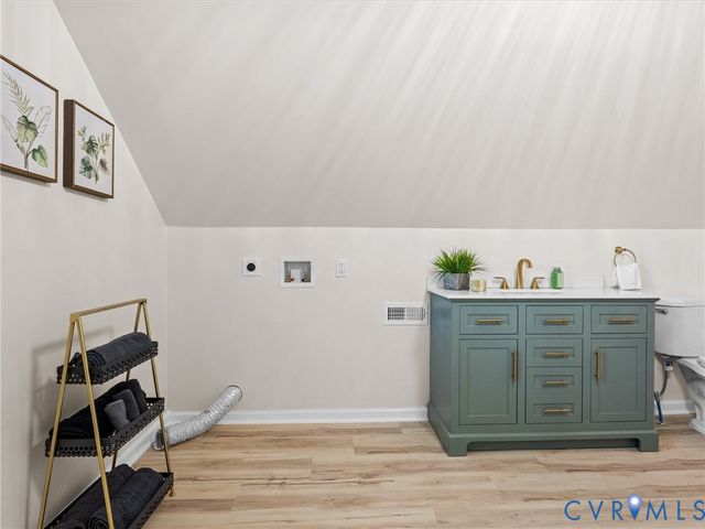 1901 W Club Ln, Henrico, VA 23226